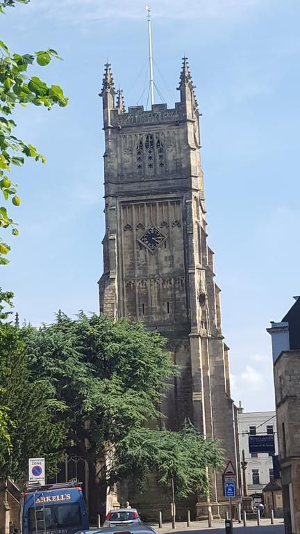 Walkers Court By Treetop Property Cirencester Esterno foto